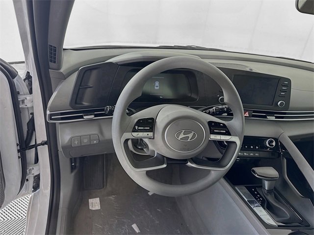 New 2025 Hyundai Elantra Blue image 13
