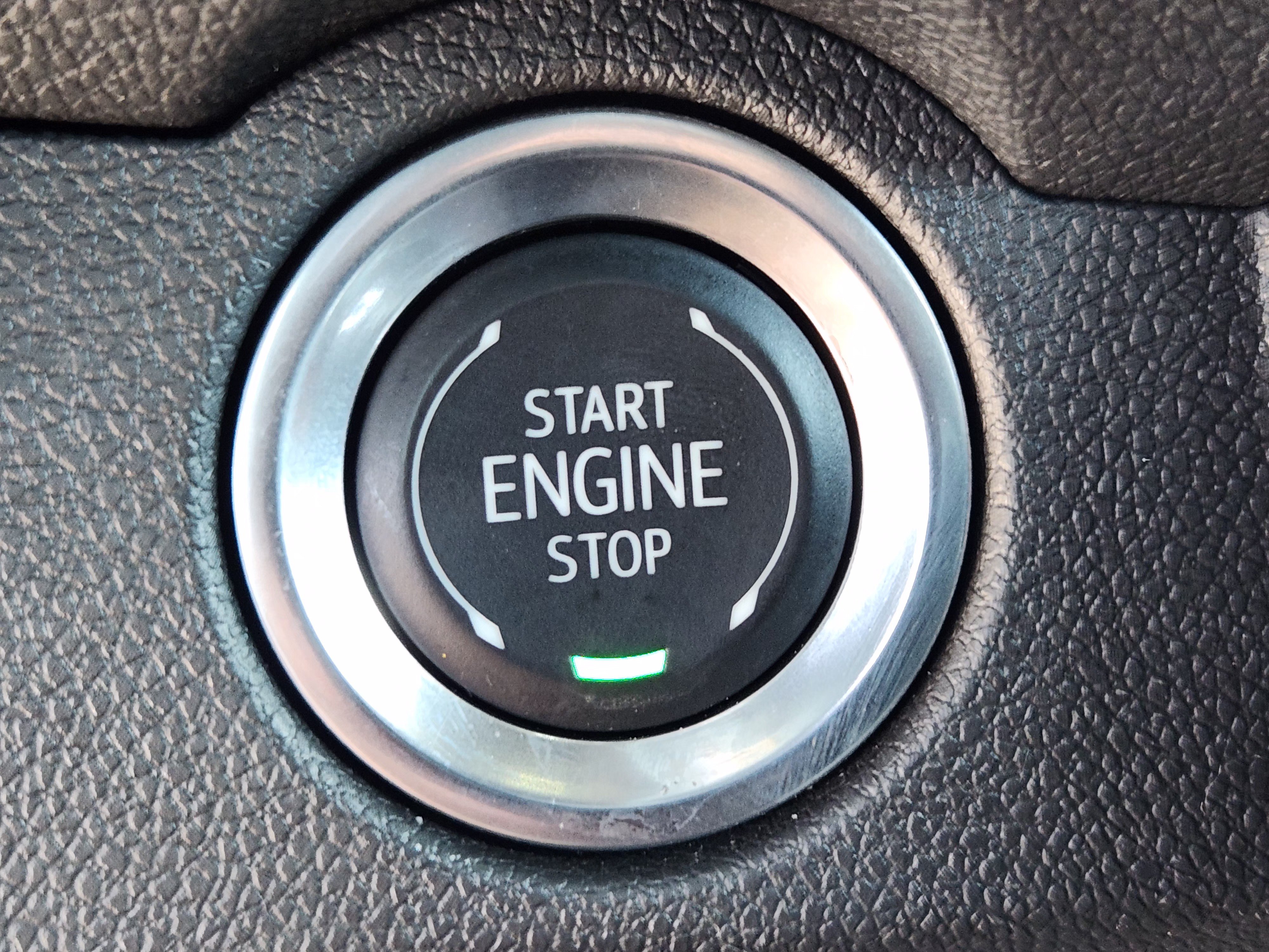 Used 2025 Chevrolet Traverse Z71 AWD/4WD image 23