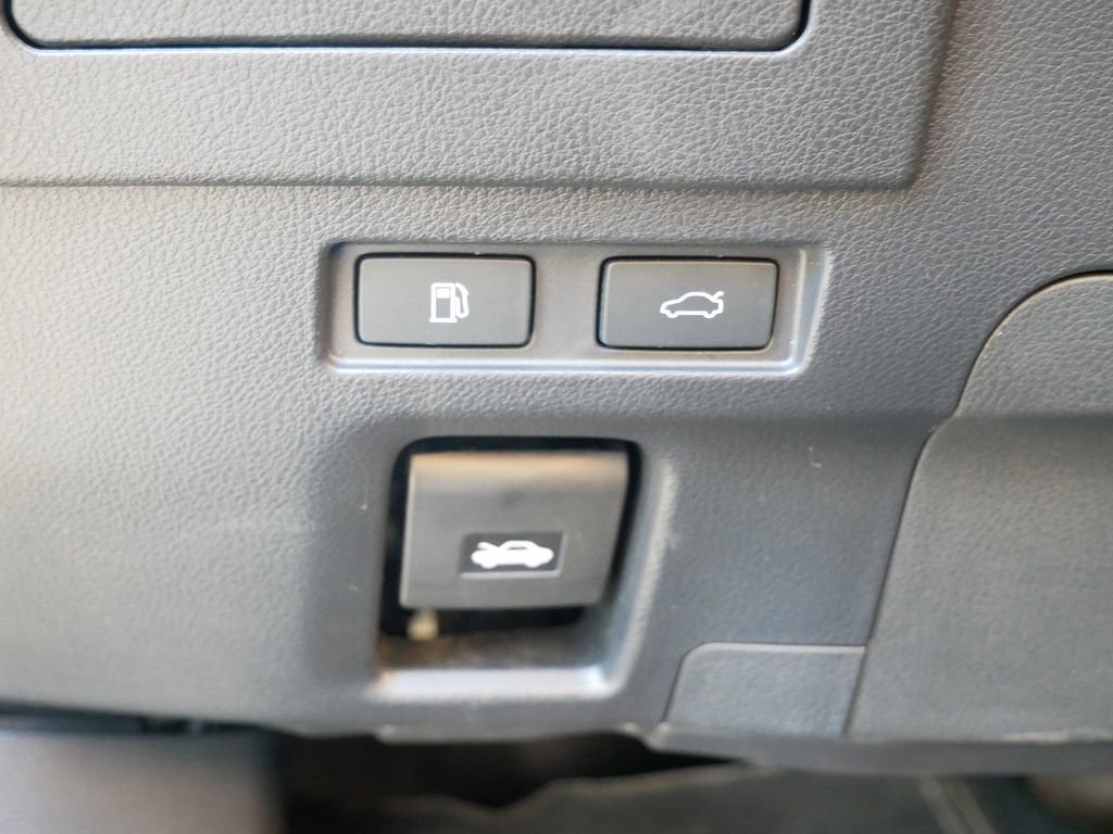 Certified 2025 Lexus ES 350 w/ Premium Package image 18