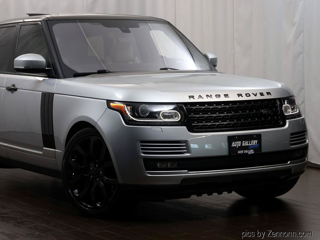 Used 2016 Land Rover Range Rover Supercharged AWD/4WD image 2
