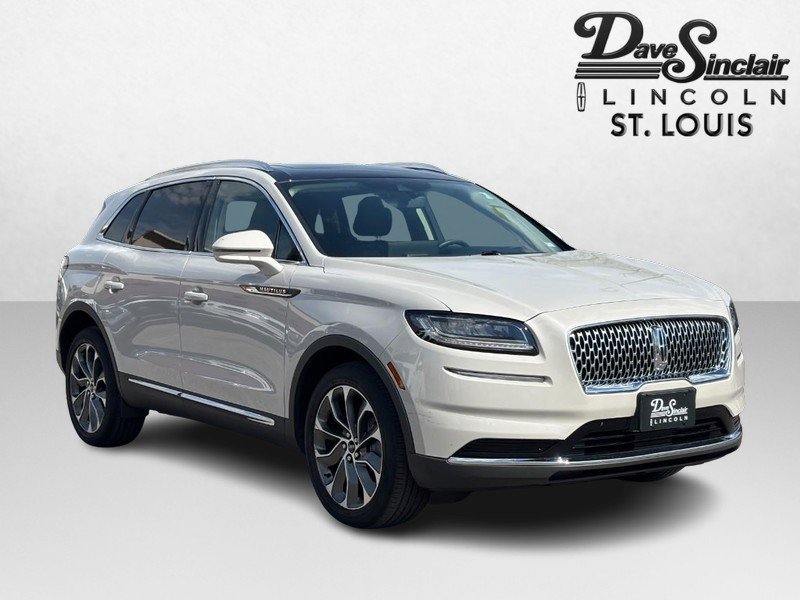 Certified 2022 Lincoln Nautilus Reserve w/ Luxury Package AWD/4WD image 3