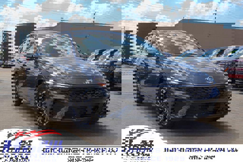 New 2026 Hyundai Elantra Limited