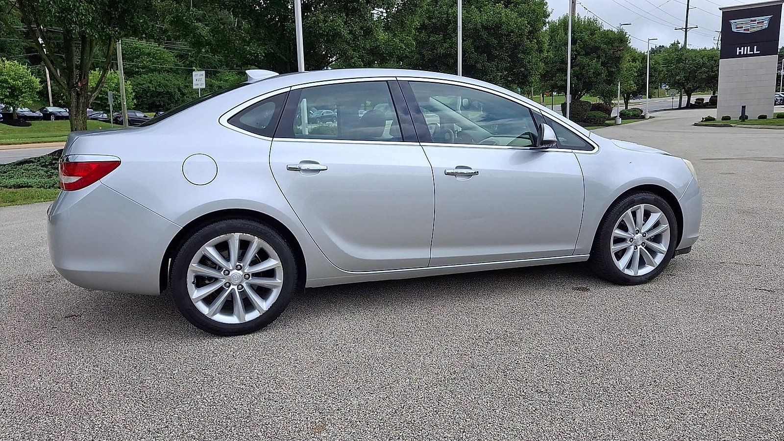 Used 2015 Buick Verano Leather FWD image 9