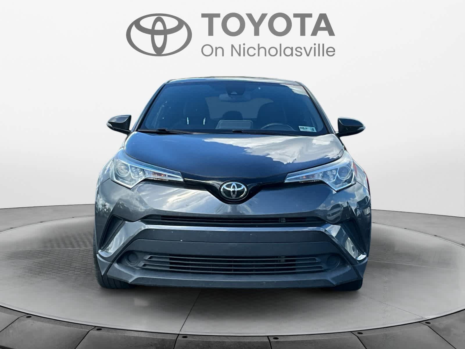 Used 2019 Toyota C-HR XLE FWD image 7