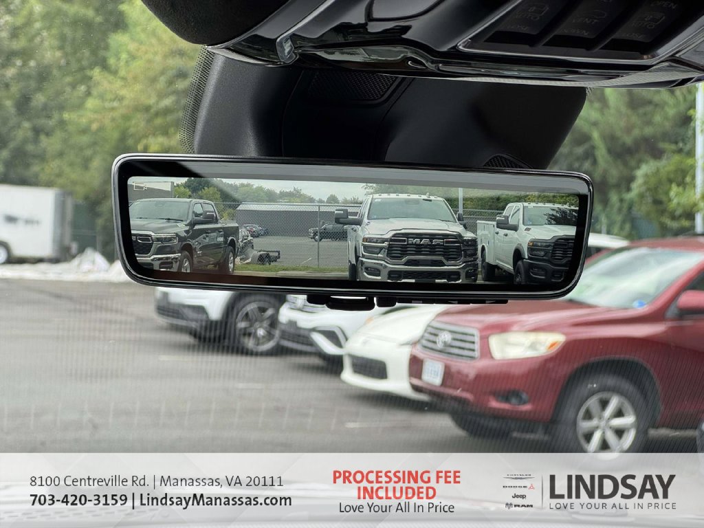 Used 2024 Jeep Grand Wagoneer Series III w/ HD Trailer Tow Package AWD/4WD image 24