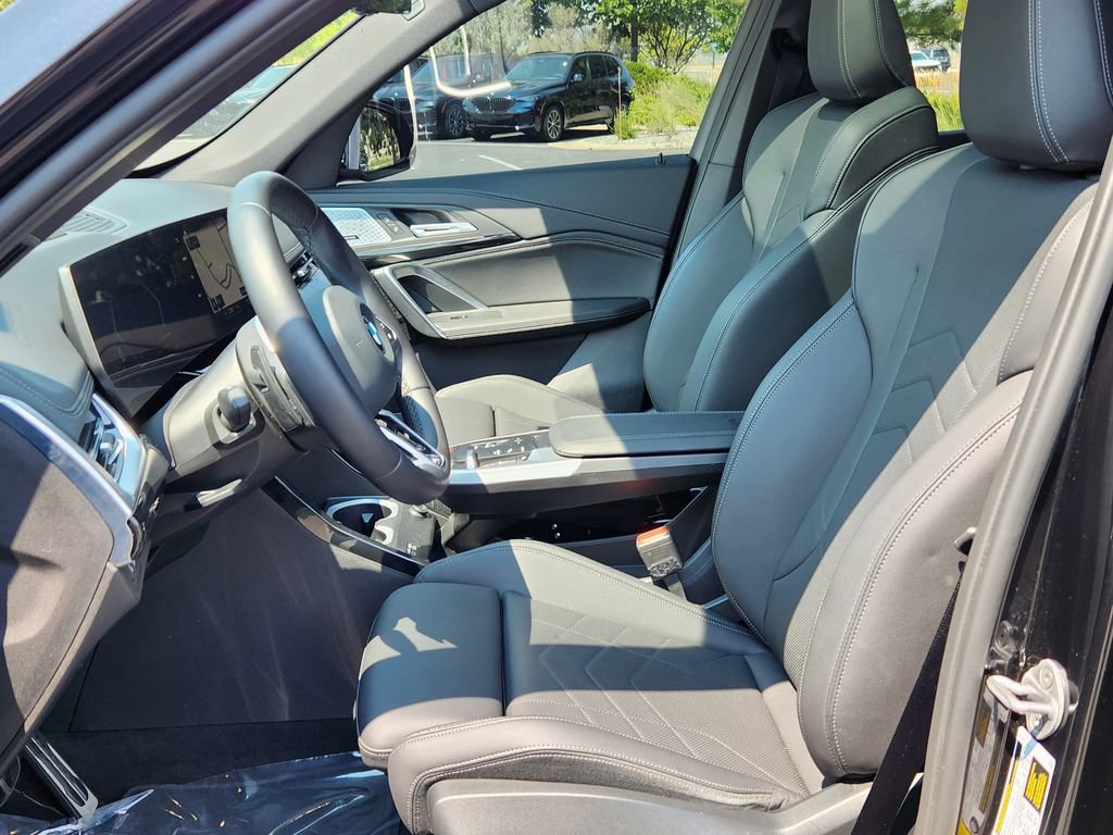 Used 2023 BMW X1 xDrive28i w/ Premium Package AWD/4WD image 8