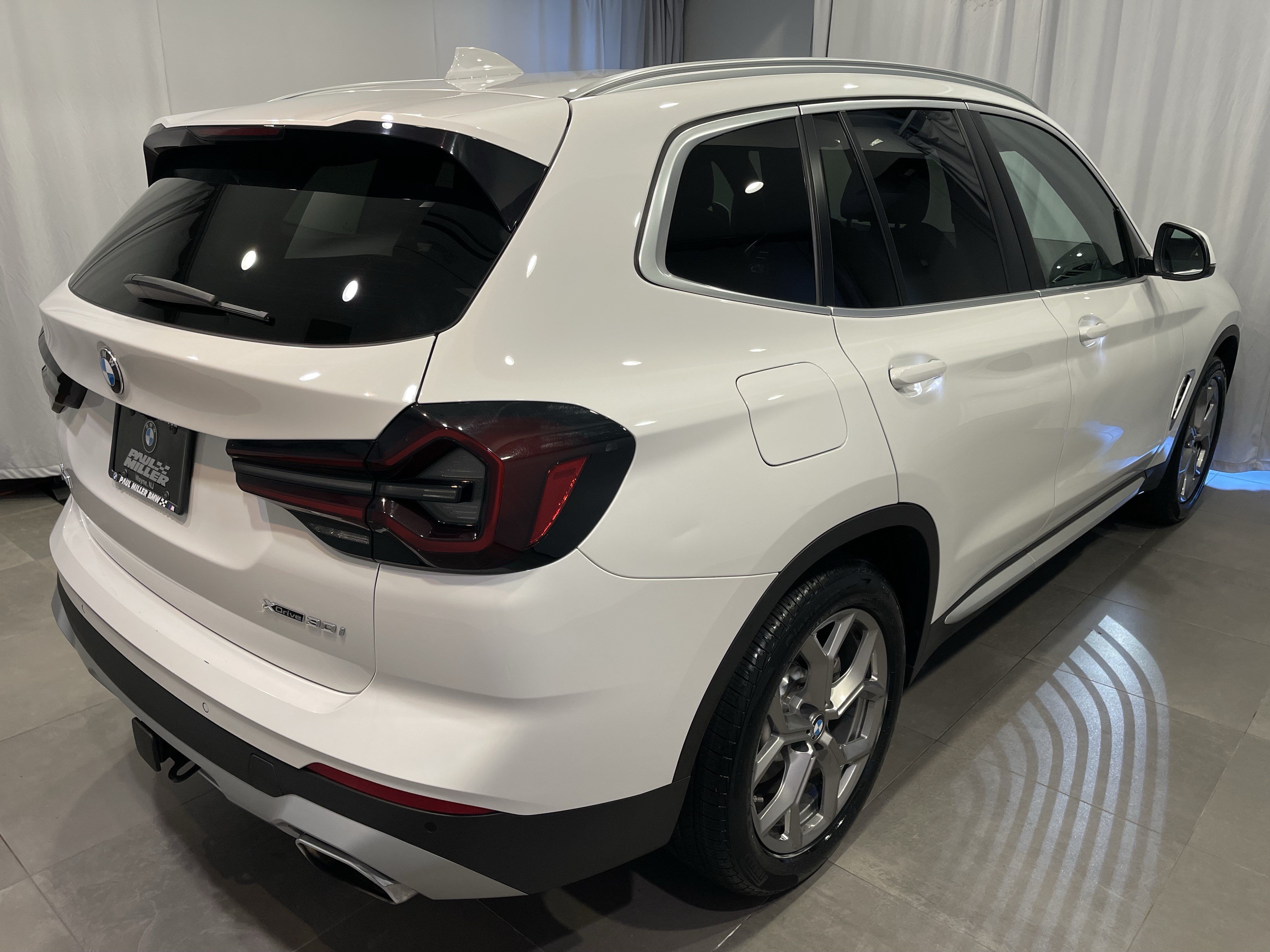 Certified 2024 BMW X3 xDrive30i w/ Premium Package AWD/4WD image 6
