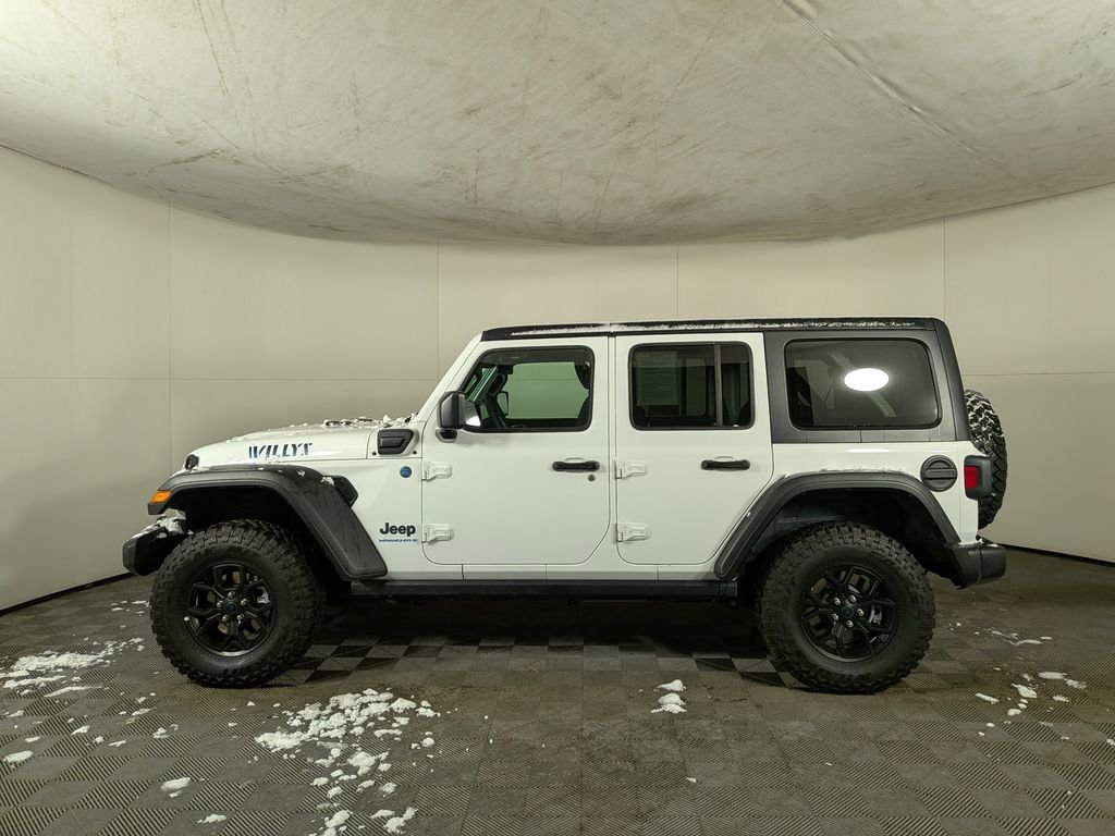 Certified 2025 Jeep Wrangler Willys 4xe image 4