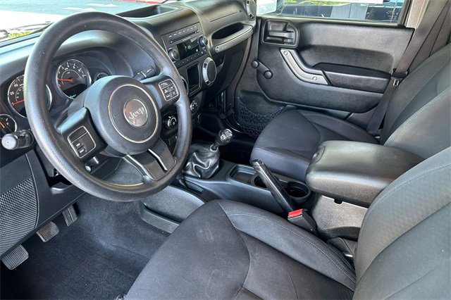 Used 2017 Jeep Wrangler Unlimited Sport image 10