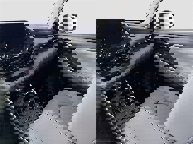 Certified 2023 Toyota Highlander XLE image 23