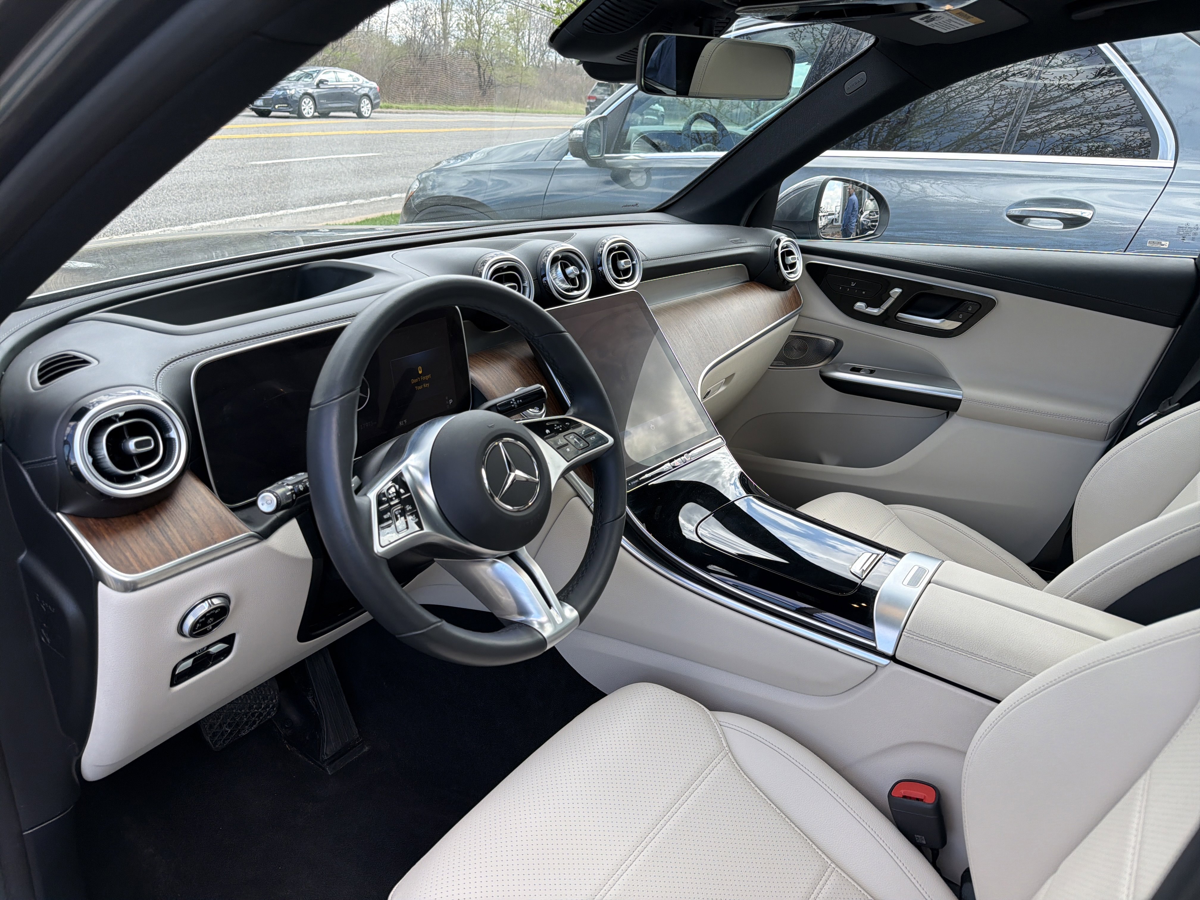 Certified 2023 Mercedes-Benz GLC 300 4MATIC image 8