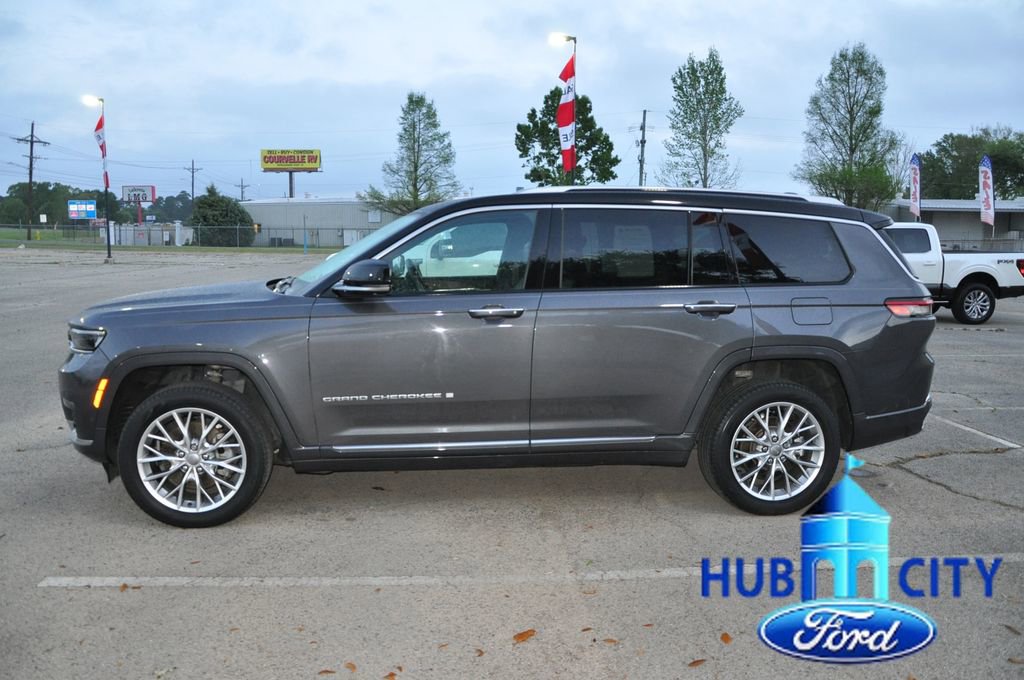 Used 2023 Jeep Grand Cherokee L Summit w/ Advanced Protech Group IV image 2