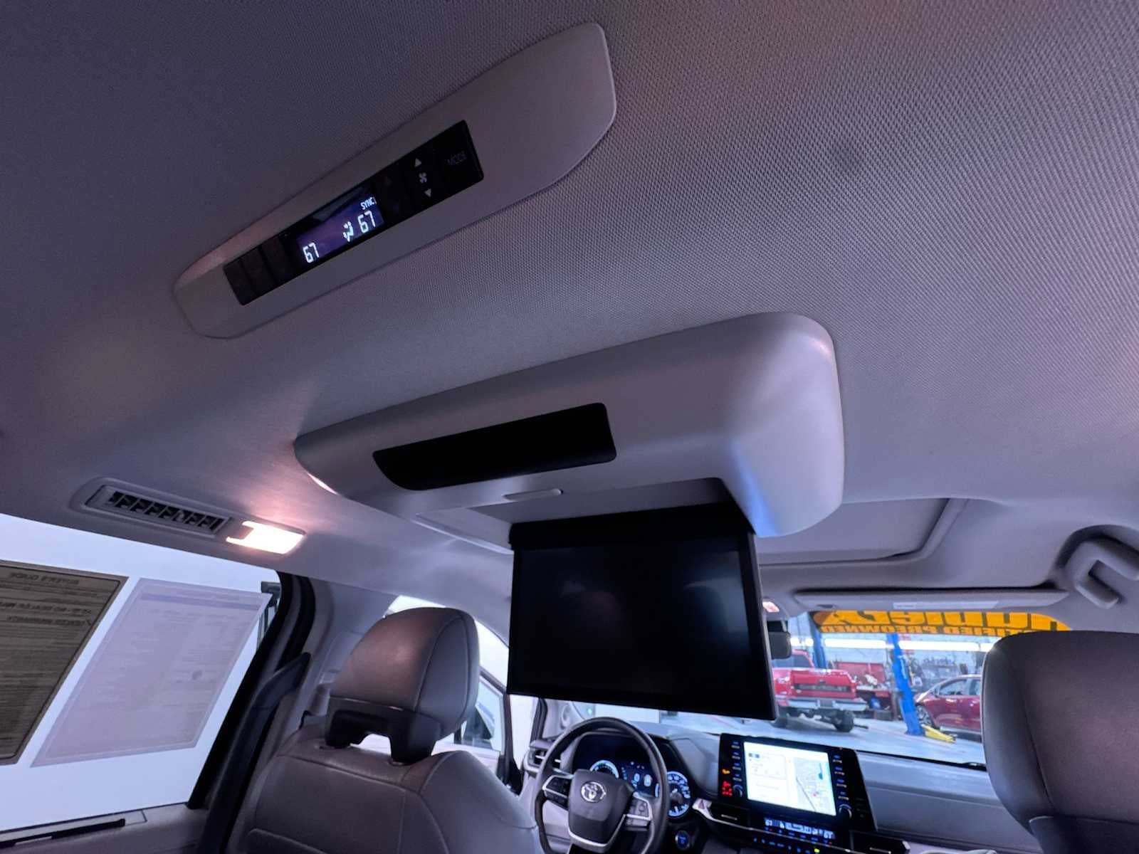Used 2023 Toyota Sienna Limited AWD/4WD image 41