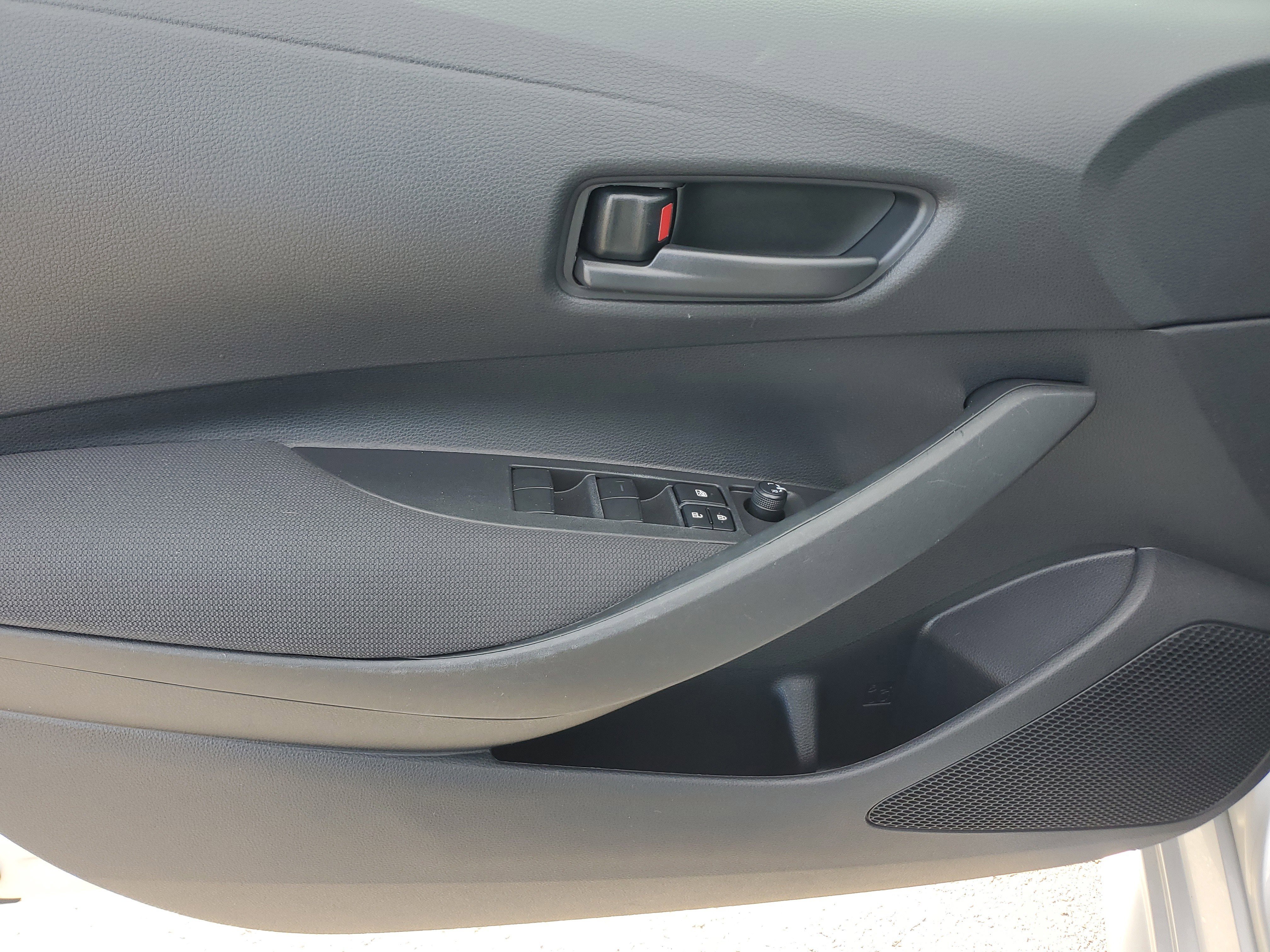 Used 2024 Toyota Corolla LE image 21