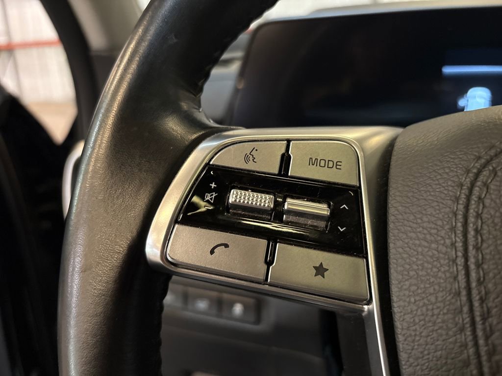 Used 2025 Kia Telluride S image 32