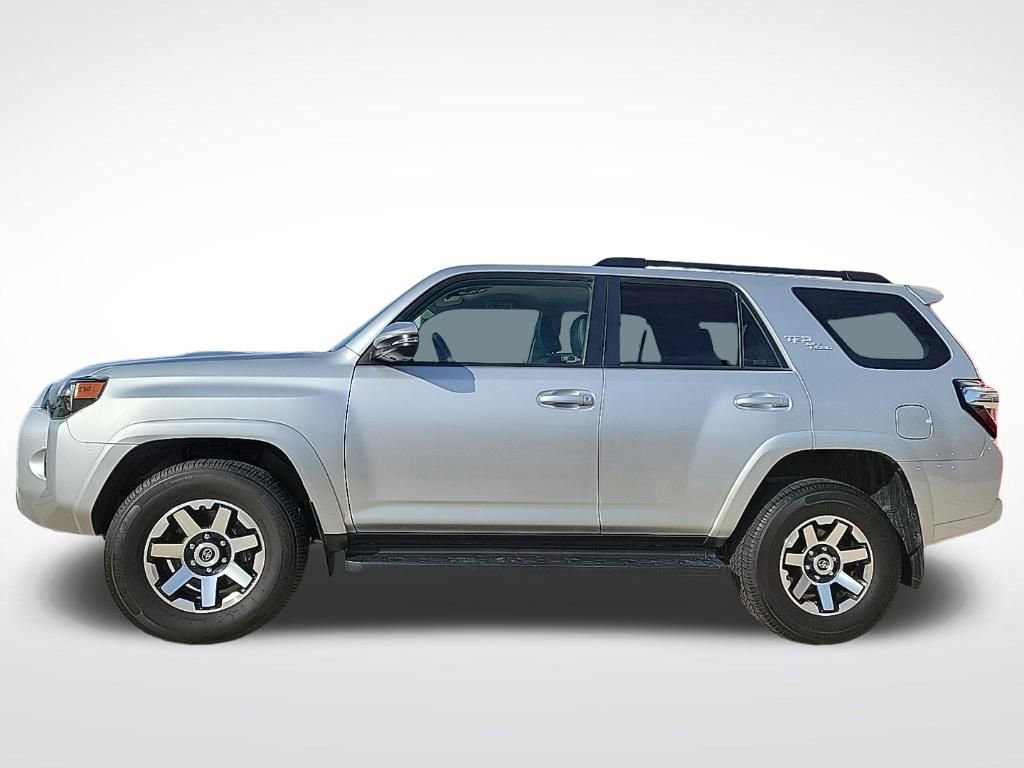 Used 2020 Toyota 4Runner TRD Off-Road Premium image 2
