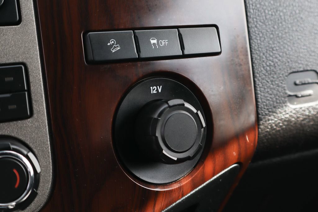 Used 2011 Ford F250 Lariat w/ Lariat Interior Pkg AWD/4WD image 41