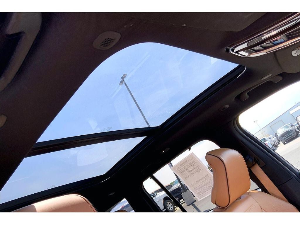 Used 2023 Jeep Grand Cherokee Summit w/ High Altitude Package AWD/4WD image 24