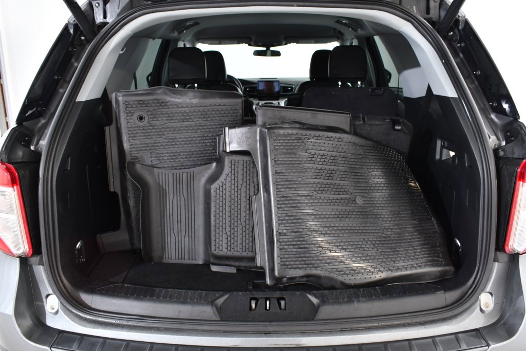 Used 2023 Ford Explorer XLT w/ Equipment Group 202A image 21