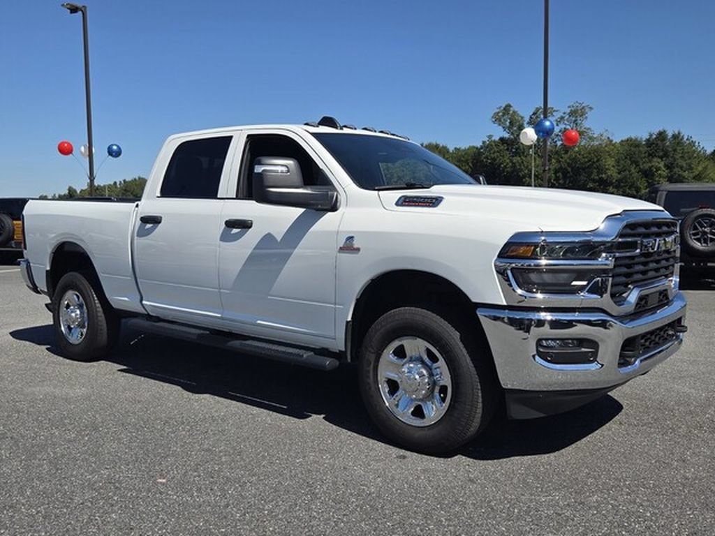 Used 2022 RAM 2500 Tradesman w/ Chrome Appearance Group AWD/4WD image 15