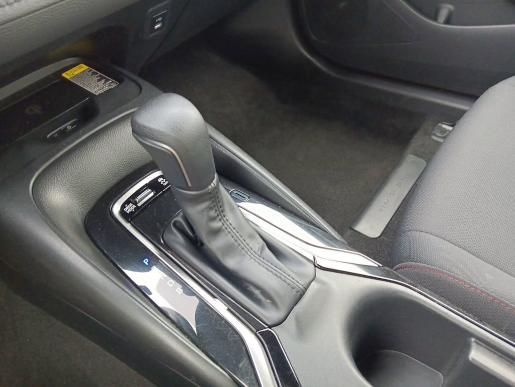 Used 2024 Toyota Corolla SE w/ SE Premium Package image 21