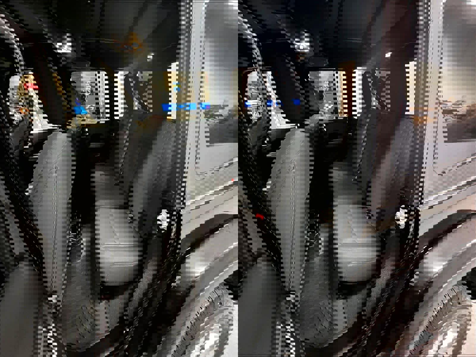 Used 2022 Jeep Wrangler Unlimited Sahara w/ Cold Weather Group AWD/4WD image 15