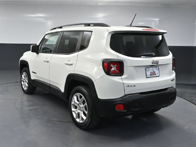 Used 2017 Jeep Renegade Latitude w/ Cold Weather Group AWD/4WD image 5