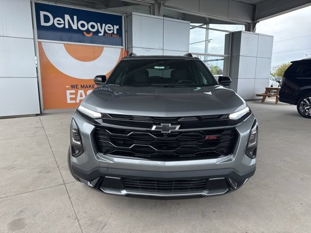 New 2026 Chevrolet Equinox RS w/ Convenience Package III AWD/4WD image 2
