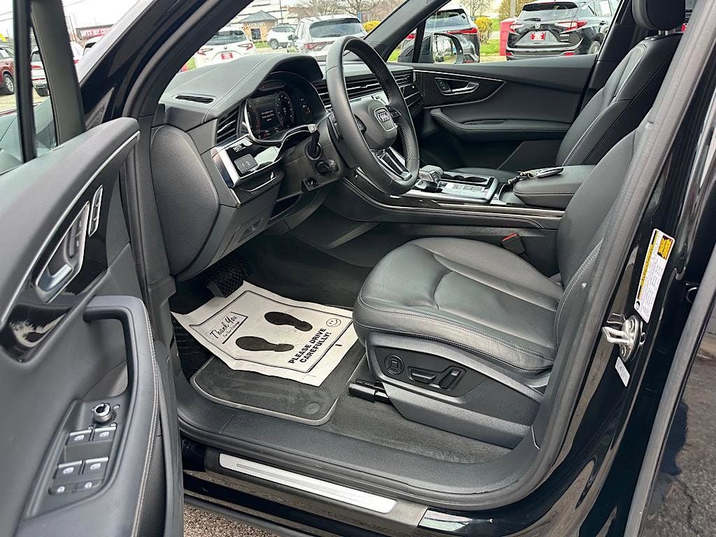 Used 2025 Audi Q7 3.0T Premium Plus AWD/4WD image 10