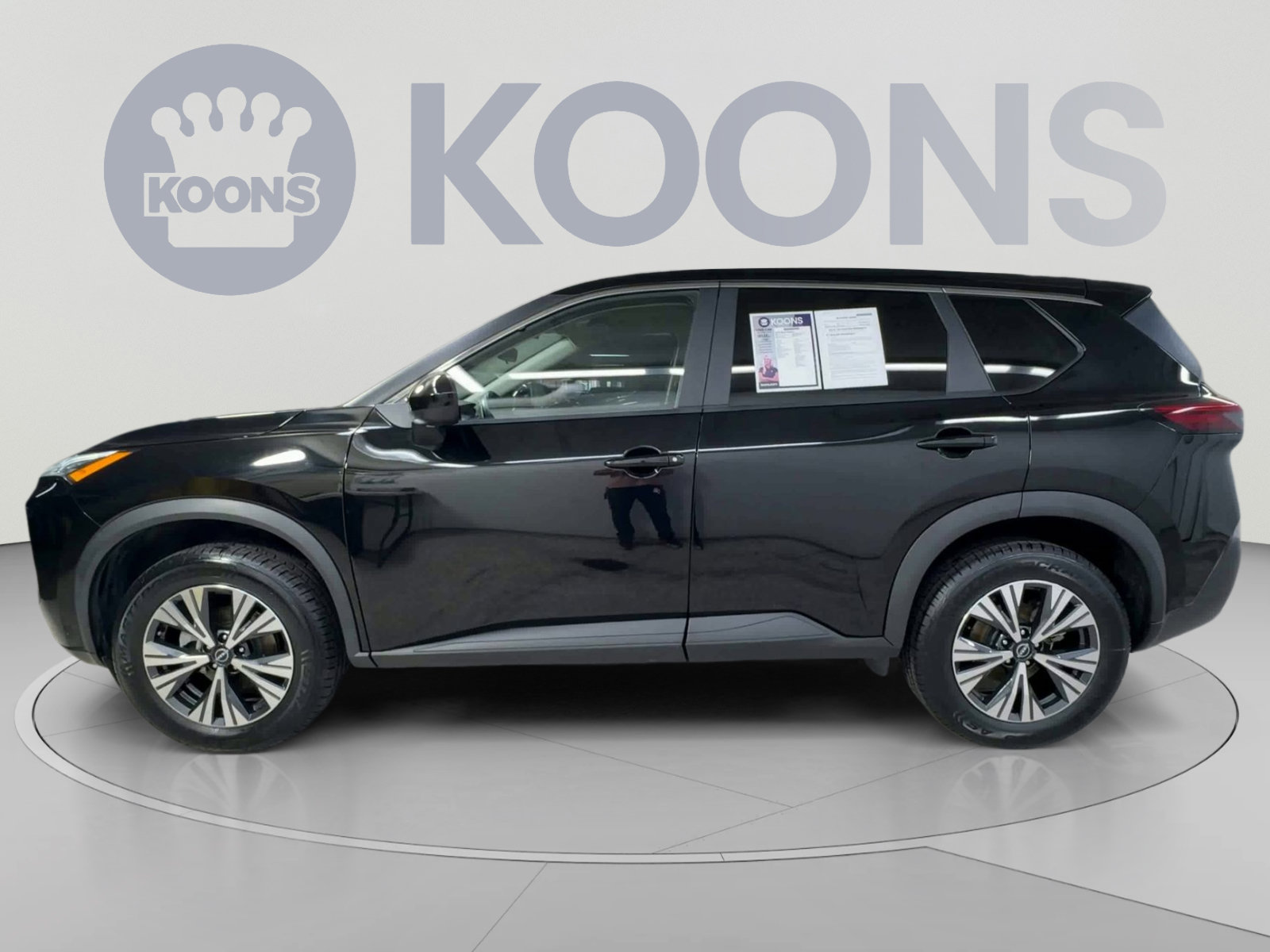 Used 2023 Nissan Rogue SV FWD image 7