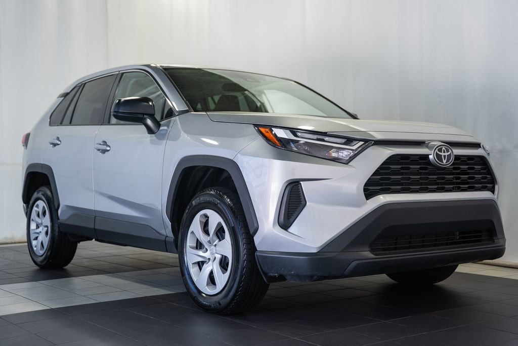 Used 2025 Toyota RAV4 LE image 1