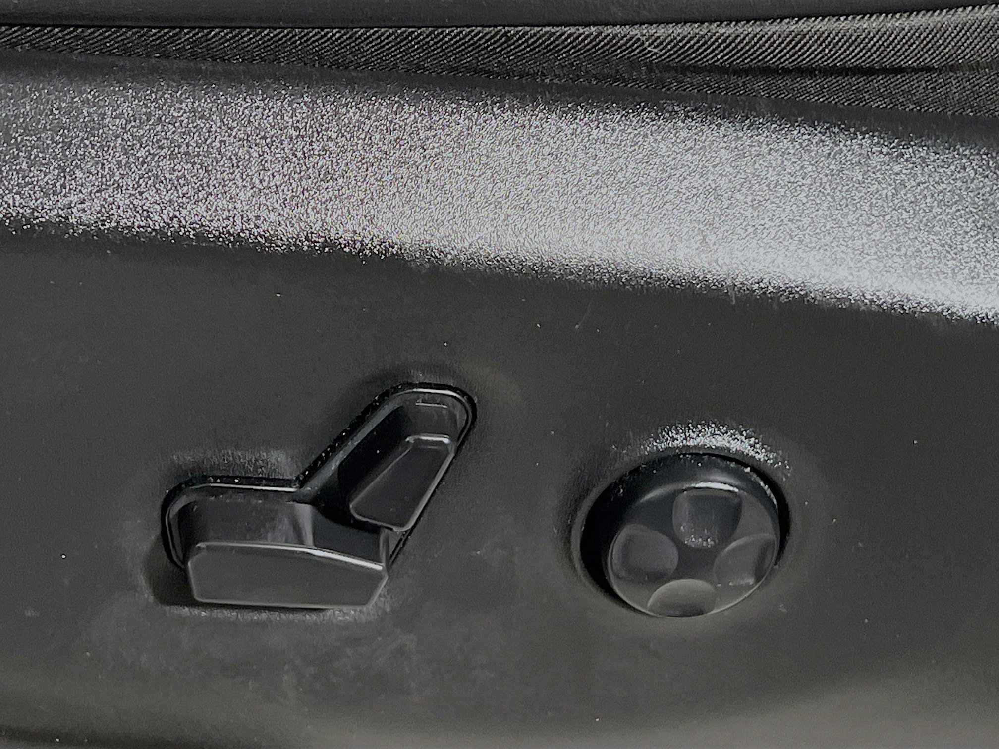 Used 2024 Chrysler Pacifica Touring-L image 16