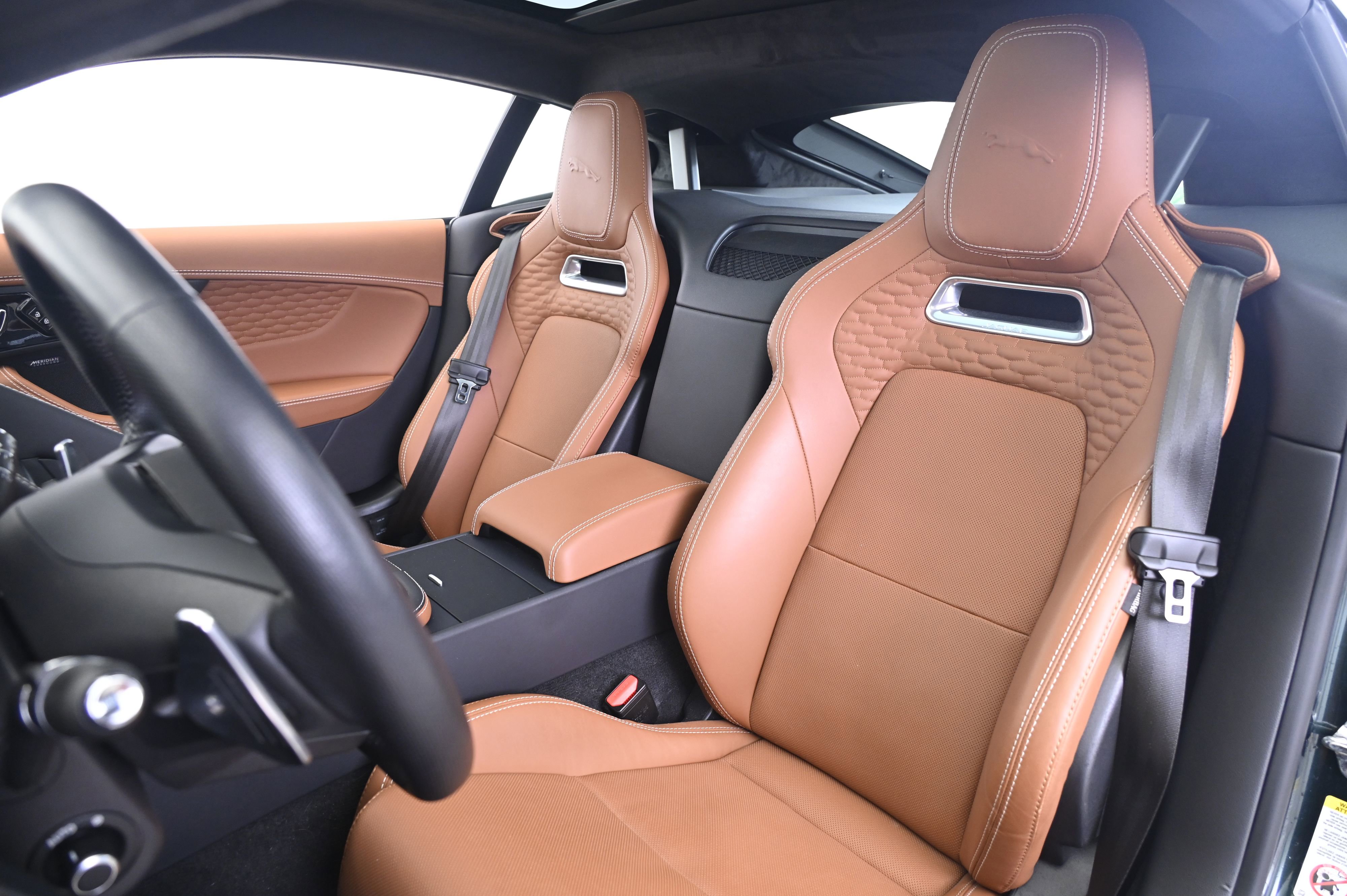 Used 2024 Jaguar F-TYPE R AWD/4WD image 25