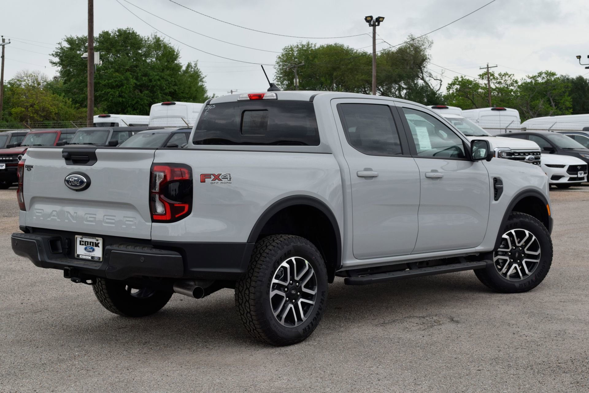 New 2026 Ford Ranger Lariat w/ FX4 Off-Road Package AWD/4WD image 6