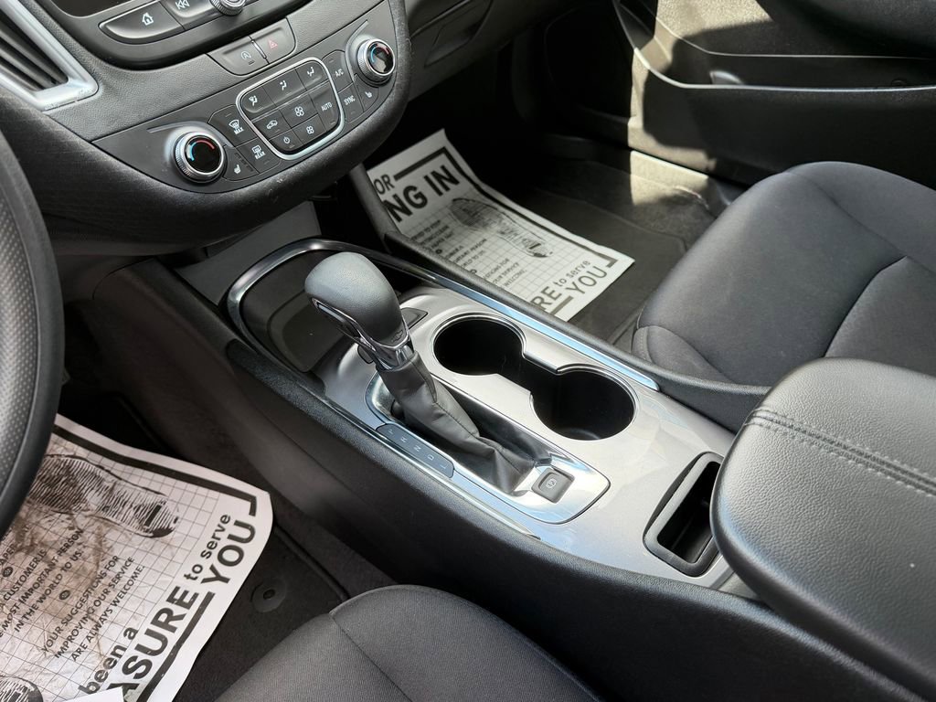Used 2025 Chevrolet Malibu LT image 17