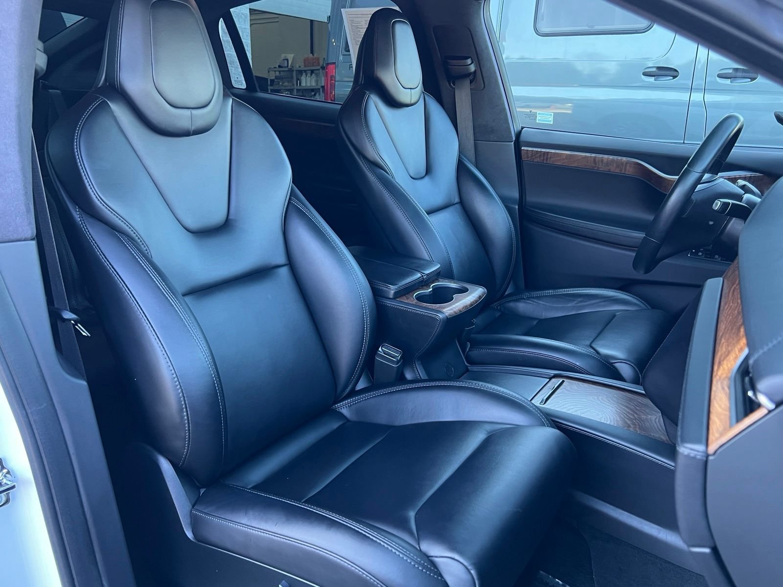 Used 2019 Tesla Model X Long Range AWD/4WD image 13