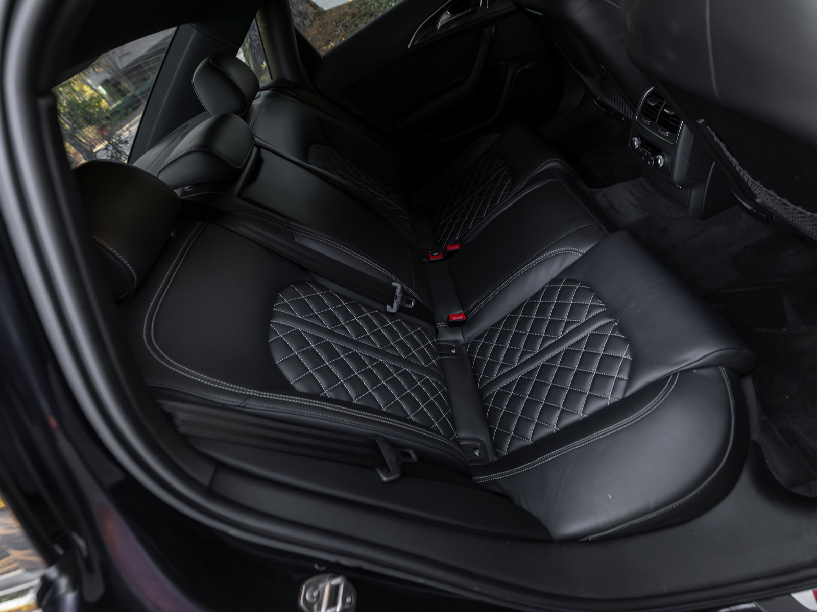 Used 2017 Audi S6 Premium Plus w/ S6 Sport Package image 15