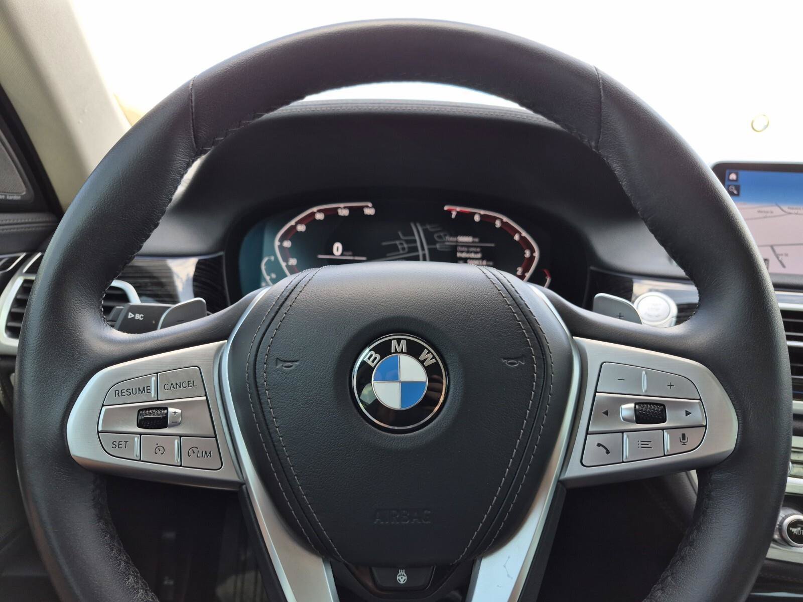 Used 2022 BMW 740i w/ Premium Package RWD image 26