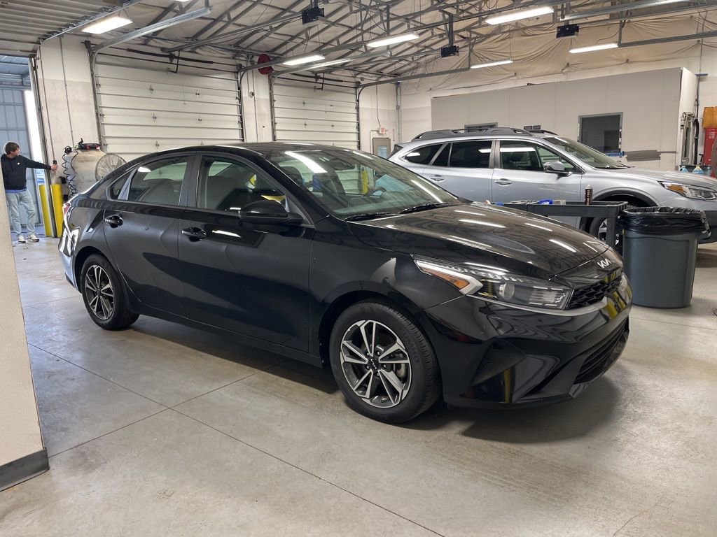 Used 2024 Kia Forte LXS image 1