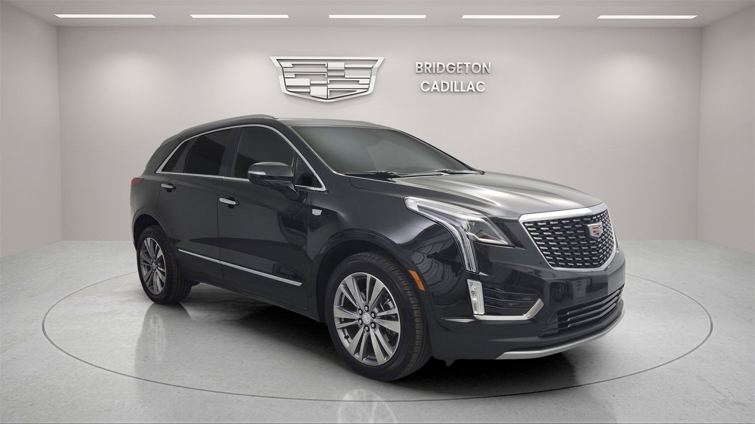 Used 2025 Cadillac XT5 Premium Luxury image 1