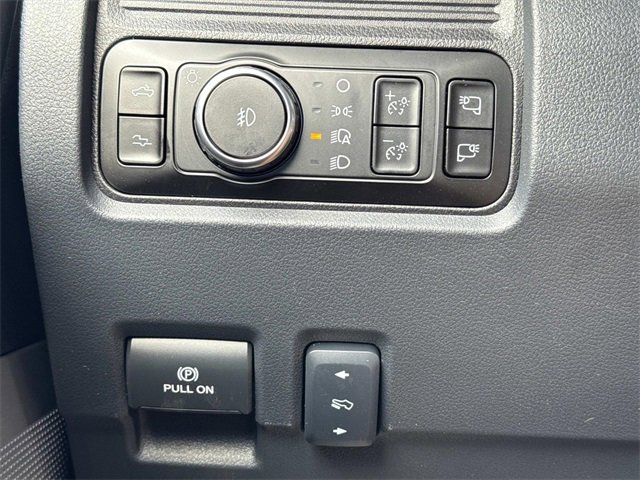 New 2026 Ford F250 Platinum w/ FX4 Off-Road Package image 21