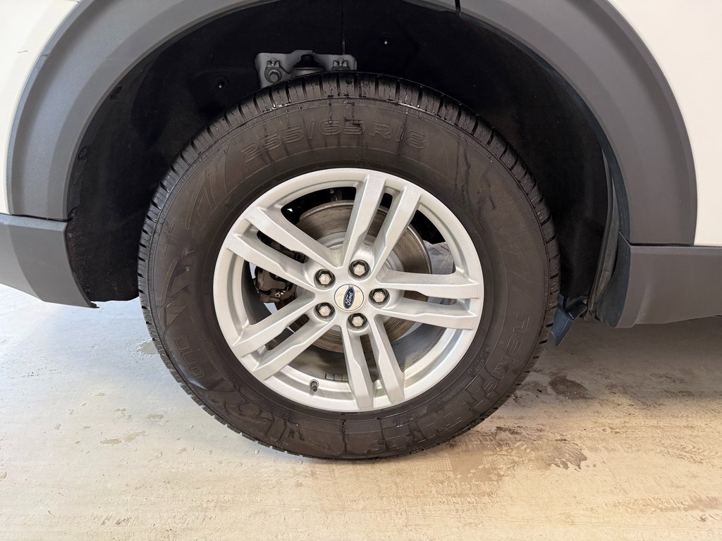 Used 2022 Ford Explorer XLT image 10