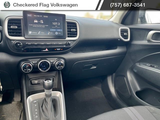 Used 2023 Hyundai Venue SEL w/ Cargo Package image 27