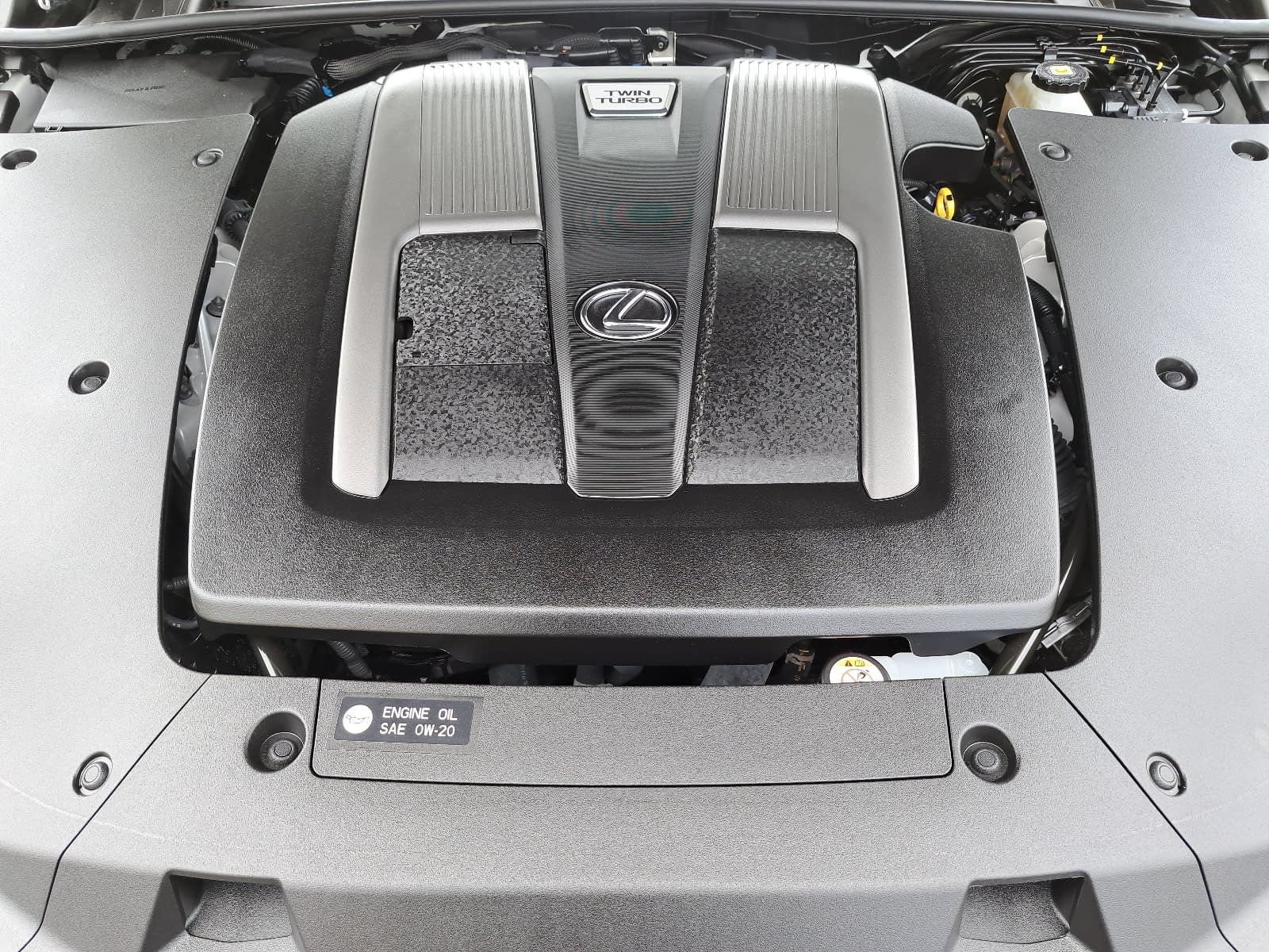 Used 2023 Lexus LS 500 w/ Accessory Package (Z1) RWD image 32