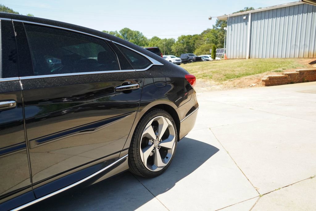 Used 2019 Honda Accord Touring image 22