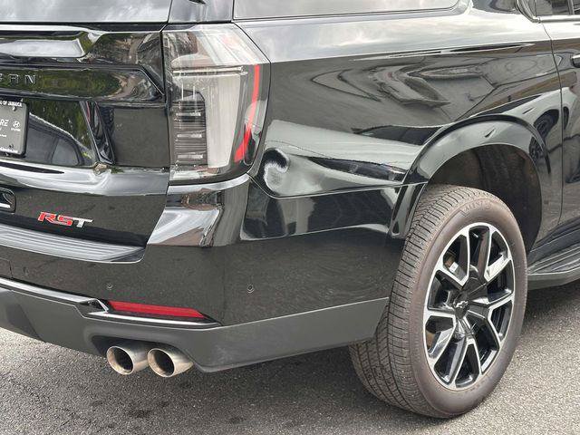 Used 2026 Chevrolet Suburban RST w/ Comfort Package AWD/4WD image 9