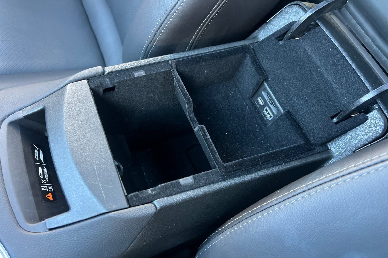 Used 2025 Cadillac XT5 Premium Luxury image 30