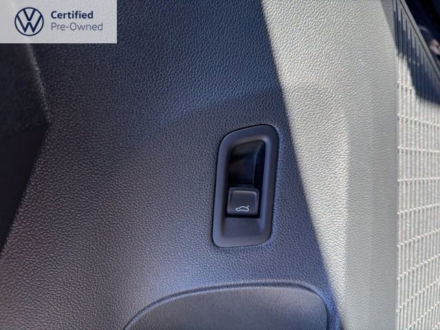 Certified 2024 Volkswagen Atlas Peak Edition SEL AWD/4WD image 14