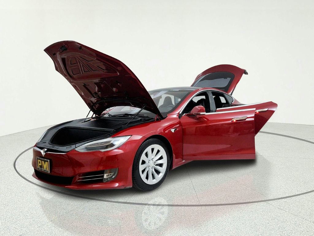 Used 2017 Tesla Model S 75D AWD/4WD image 4