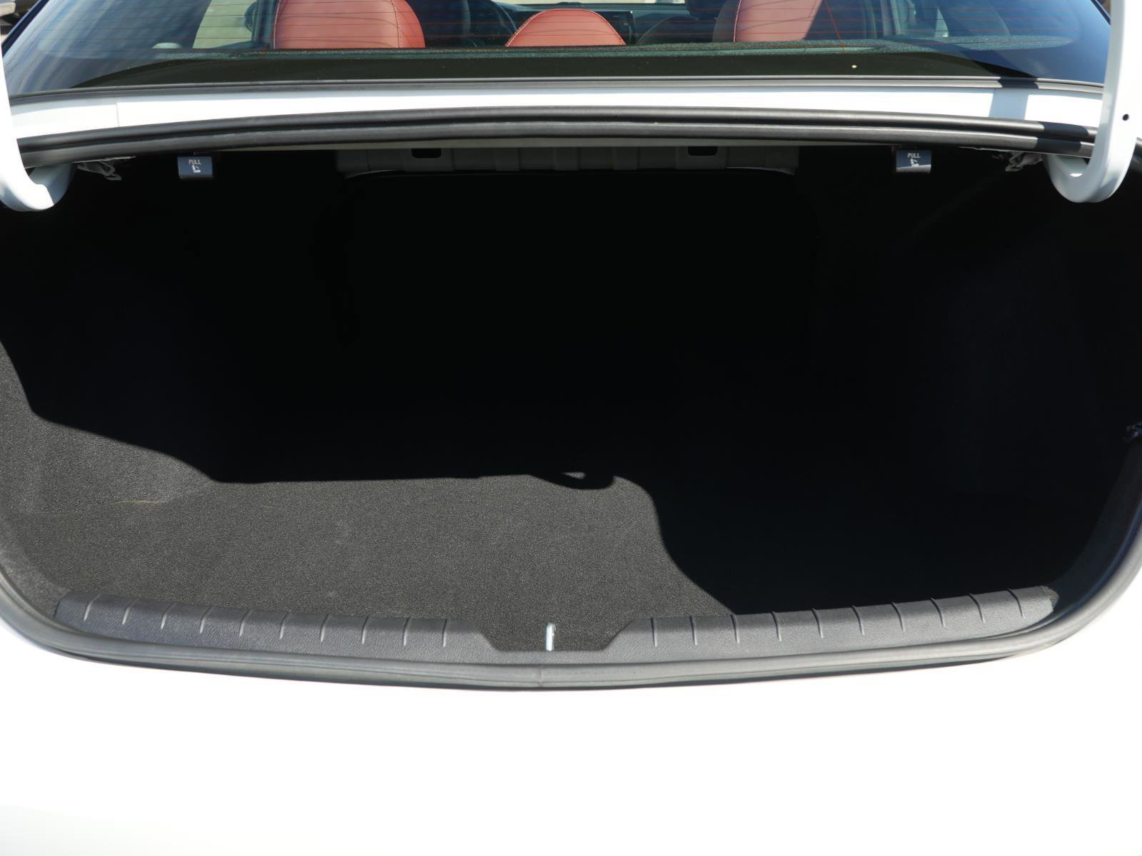 Used 2023 Kia K5 GT-Line w/ GT-Line Premium Package image 8